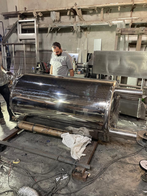 Horizontal tank body during fabrication