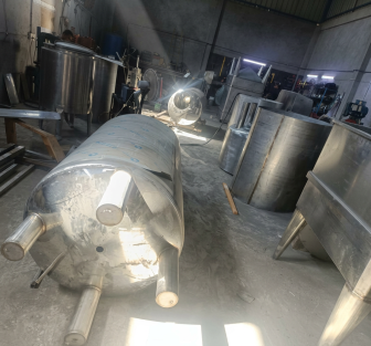 Tank shell and connections during fabrication